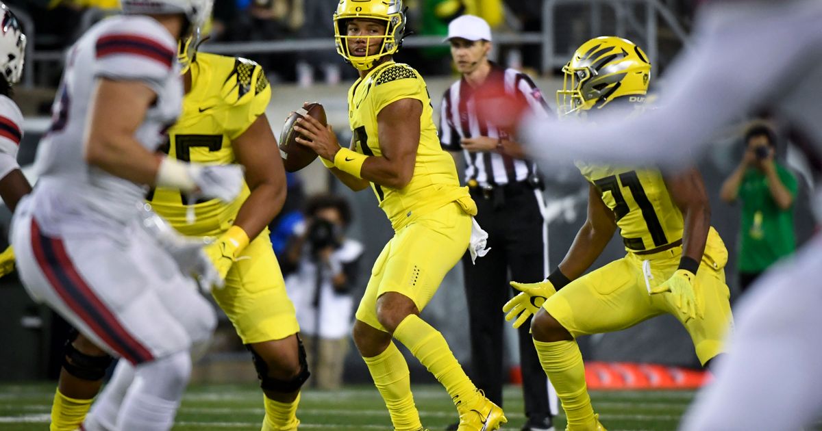 College Football Picks: Pac-12 contenders head down South