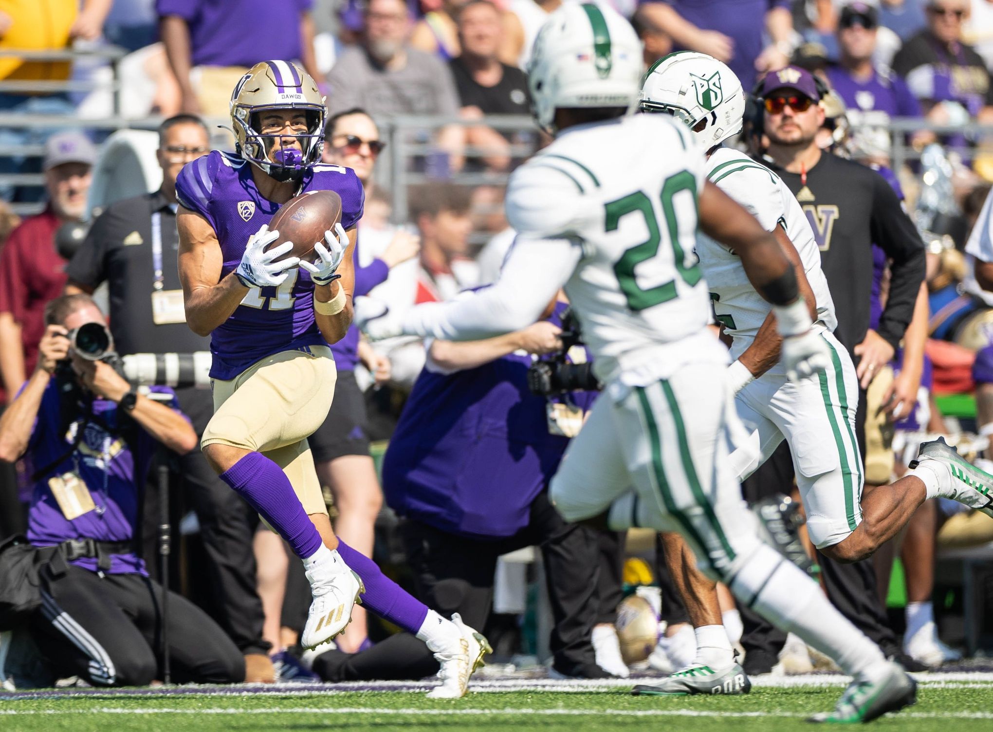 UW Huskies run away from Portland State in 52-6 drubbing