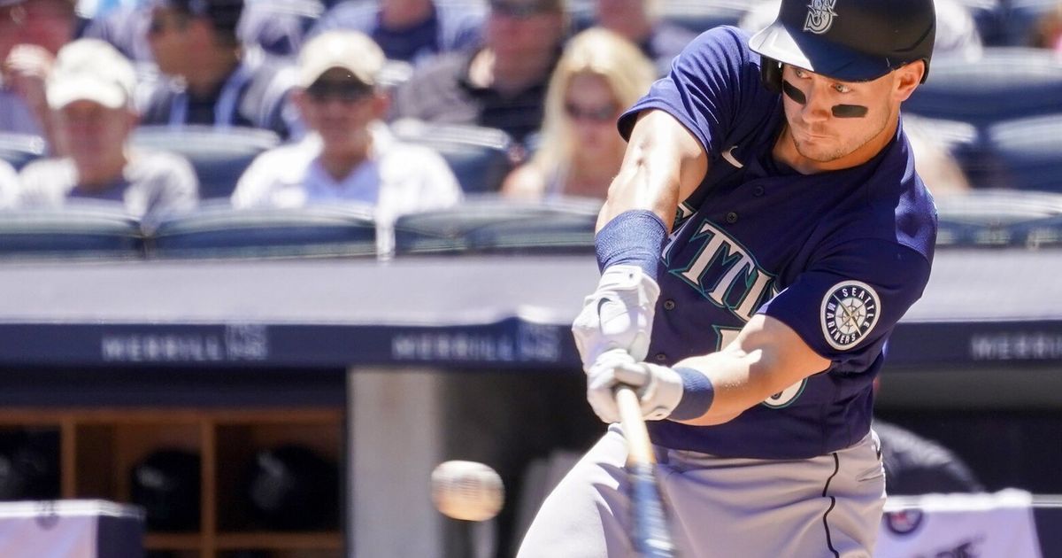 Mariners’ Jerry Dipoto ‘so proud’ of Jarred Kelenic’s breakthrough heading into playoffs