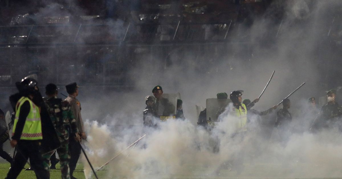 Soccer’s worst disasters: Same mistakes by police, fans die