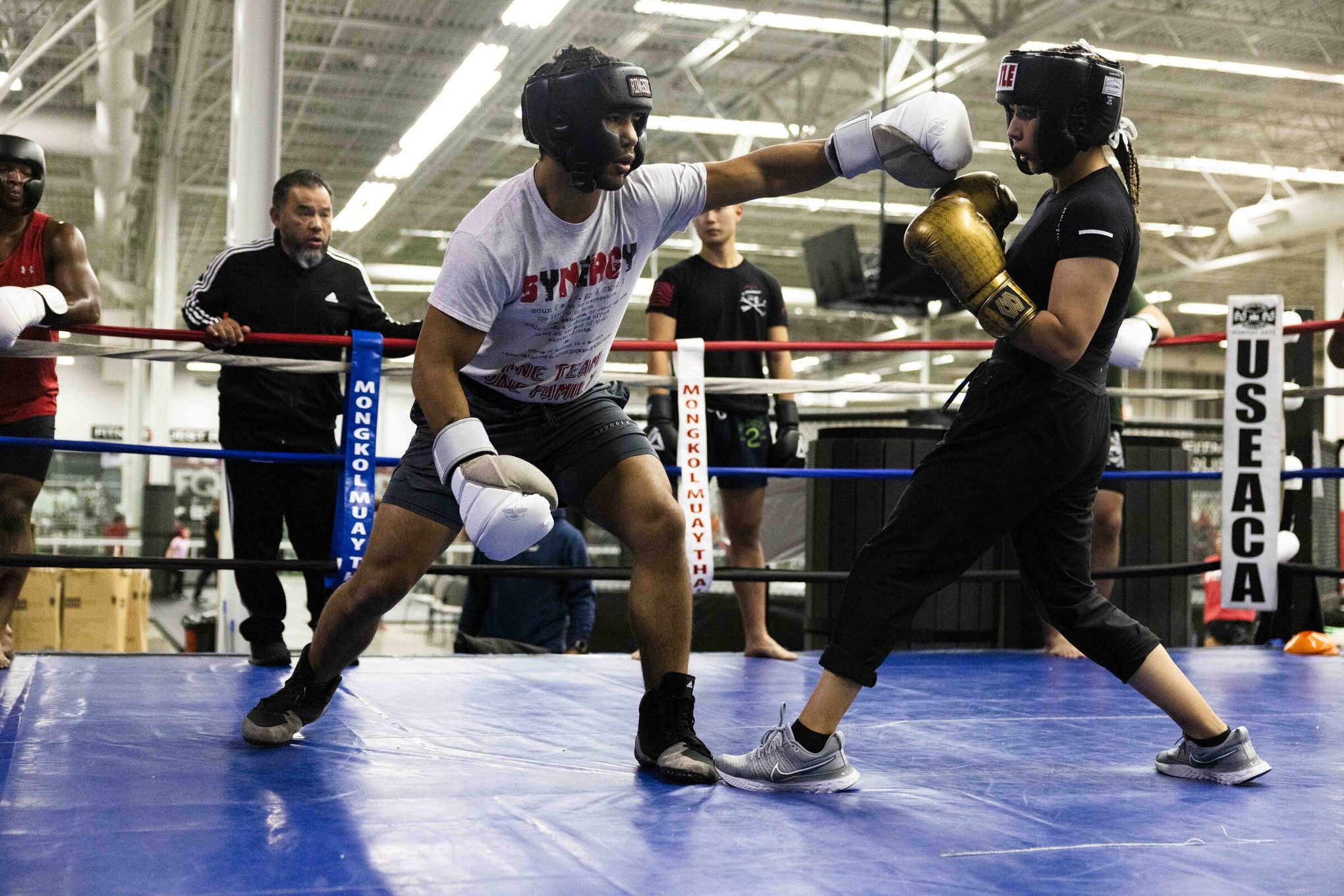 Afghan woman in Seattle area fights to become Olympic boxer