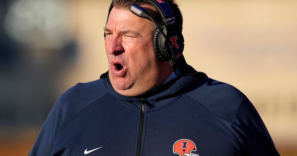Illinois rewards Bielema with new contract through 2028