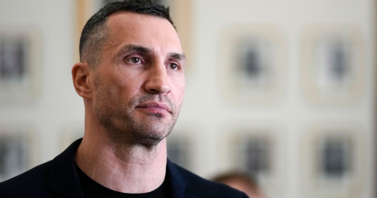 Boxer Klitschko joins fight against Olympic path for Russia