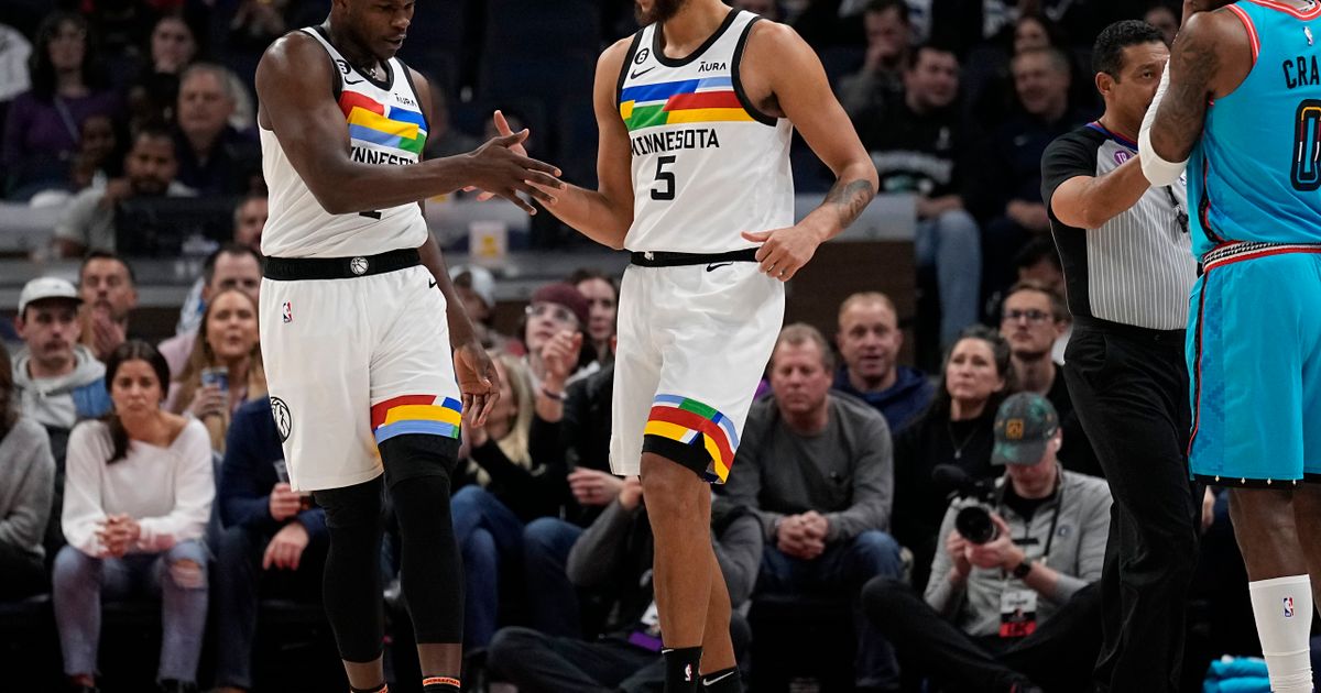 Edwards, Timberwolves bounce back to beat short-handed Suns