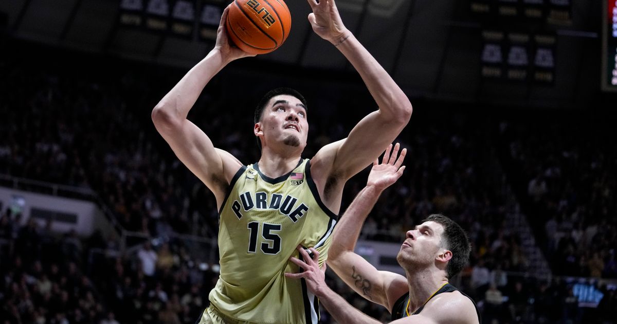 Purdue’s Zach Edey makes strong case to be player of year