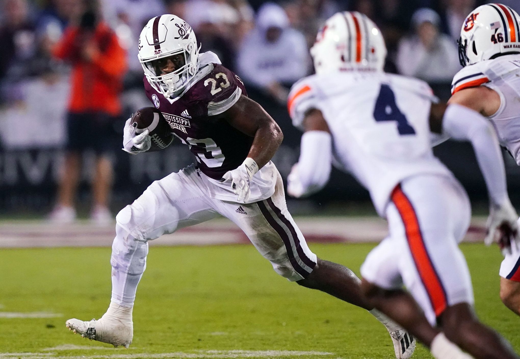 What can Huskies expect out of transfer RB Dillon Johnson? ‘It’s going to be scary, man.’