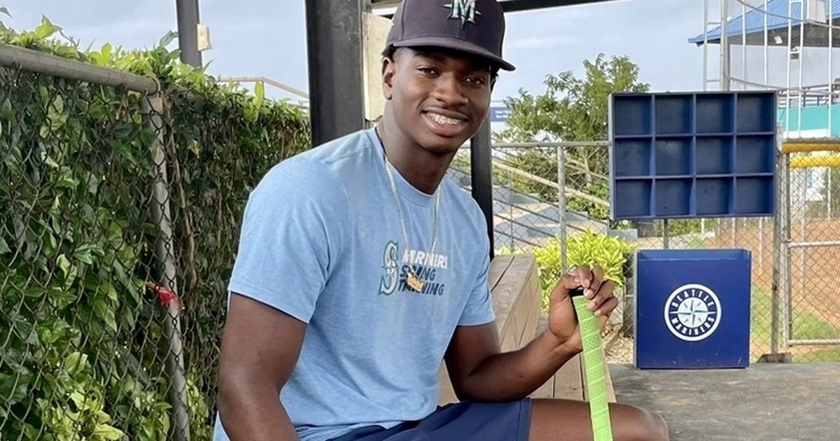 Mariners Excited About 17-Year-Old Prospect Felnin Celesten