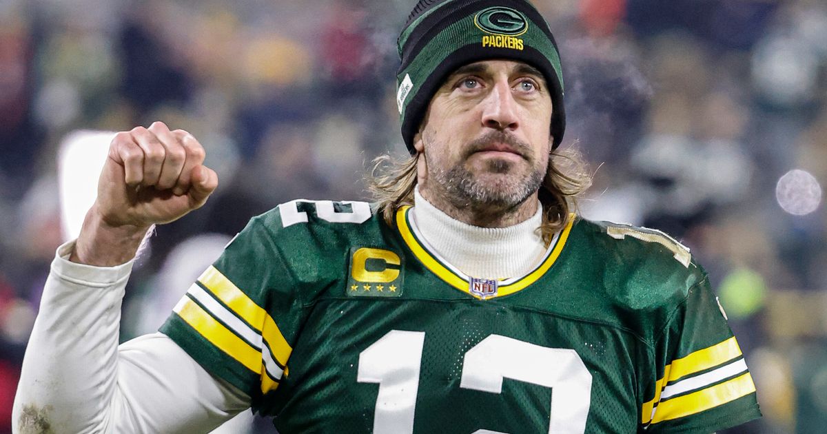 Packers, Jets GMs Discuss Potential Trade of Aaron Rodgers