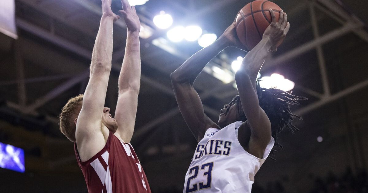 Photos: WSU at UW men’s basketball