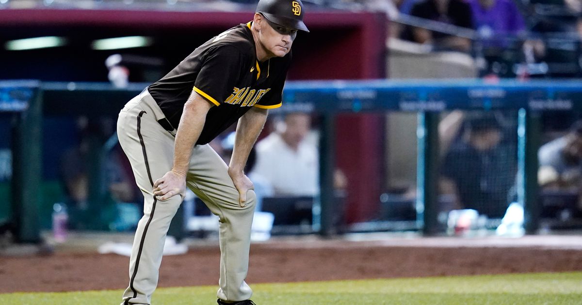 San Diego Padres Third Base Coach Matt Williams to Undergo Surgery for Colon Cancer on Friday