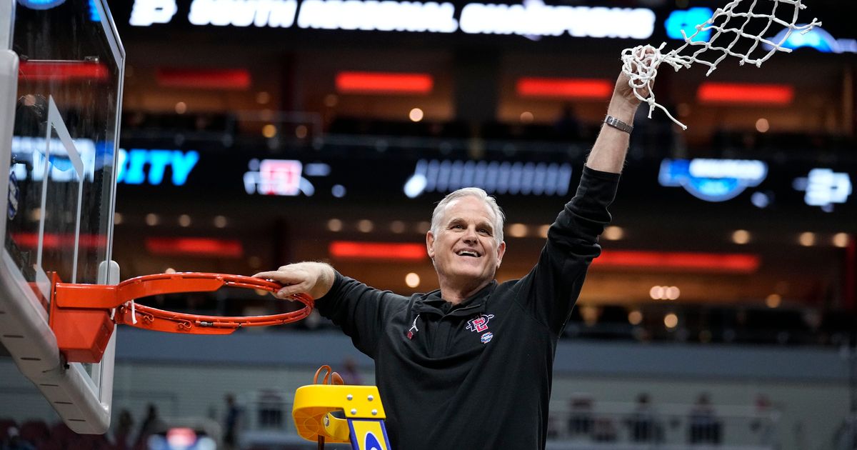 San Diego State Stifles Opponents with Disruptive Defense