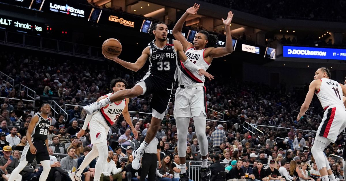 Bates-Diop Leads San Antonio Spurs to Victory in Inaugural Game at Austin's H-E-B Center