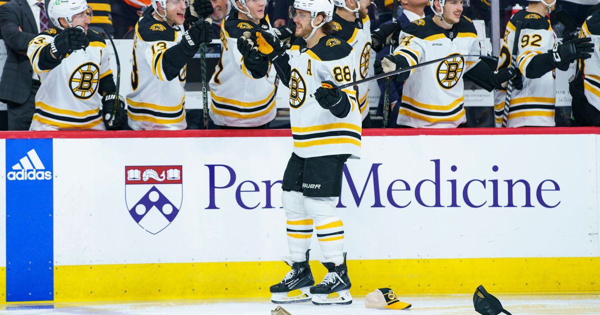 Boston Bruins Set New NHL Single-Season Wins Record with Victory Over Philadelphia Flyers