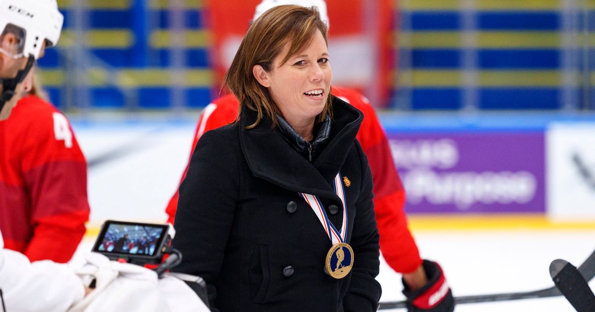 Centralized League Could Help Narrow Gender Gap in Women's Hockey