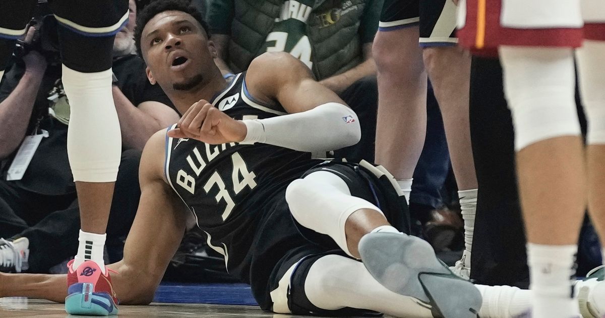 Giannis Antetokounmpo Ruled Out of Bucks' Game 3 Matchup Against Heat