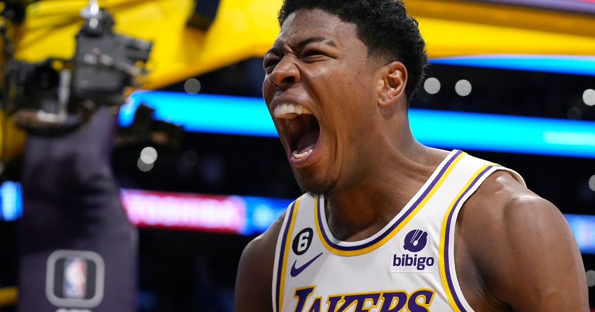 Los Angeles Lakers Defeat Memphis Grizzlies 111-101, Take 2-1 Series Lead