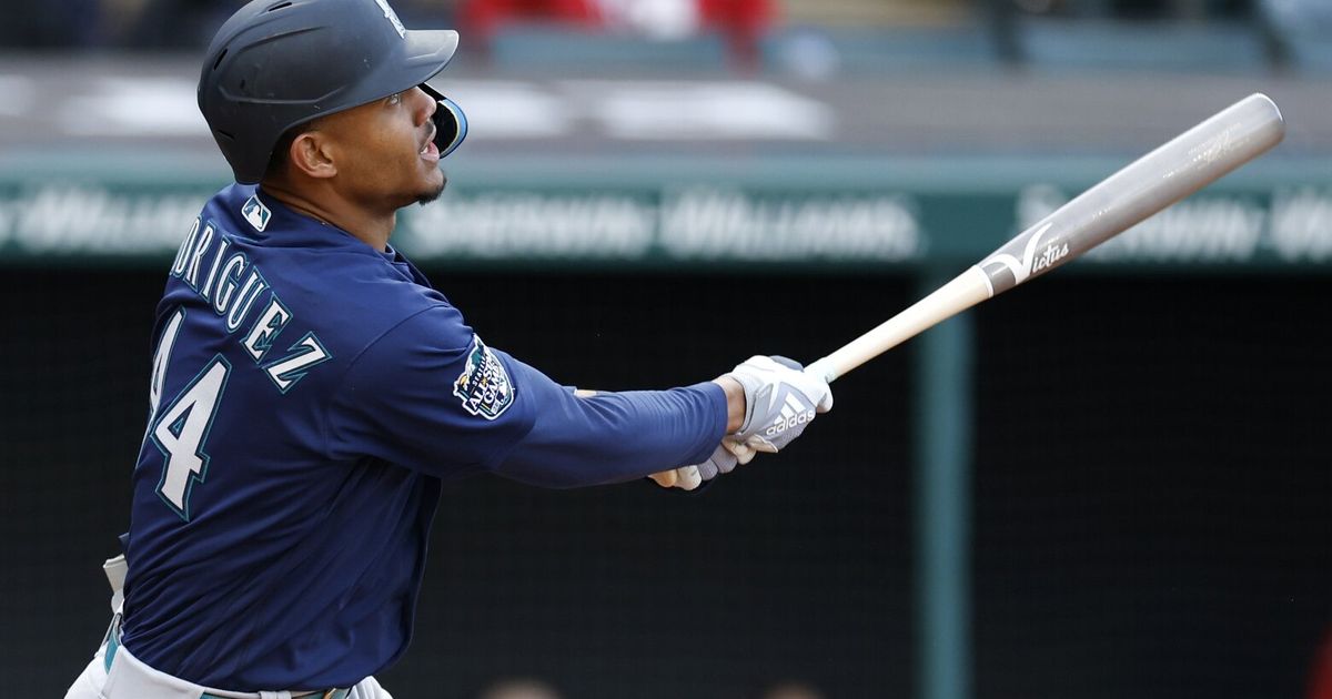 Mariners Defeat Guardians Behind Julio Rodriguez's 30th Career Home Run