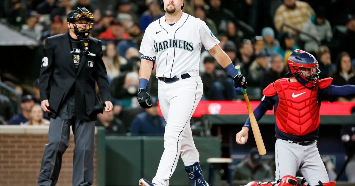 Mariners' Performance Causes Anxiety Among Fans