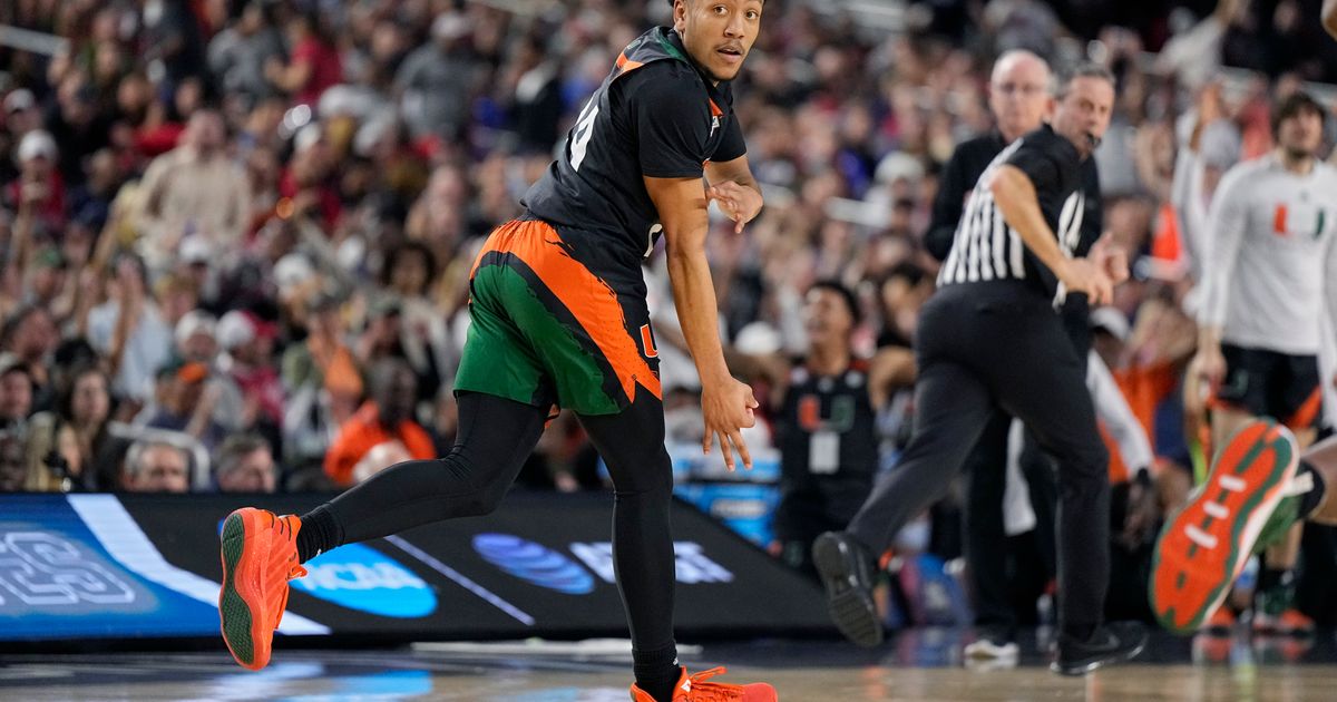Miami's Pack Bench Players After Shoe Blowout Incident