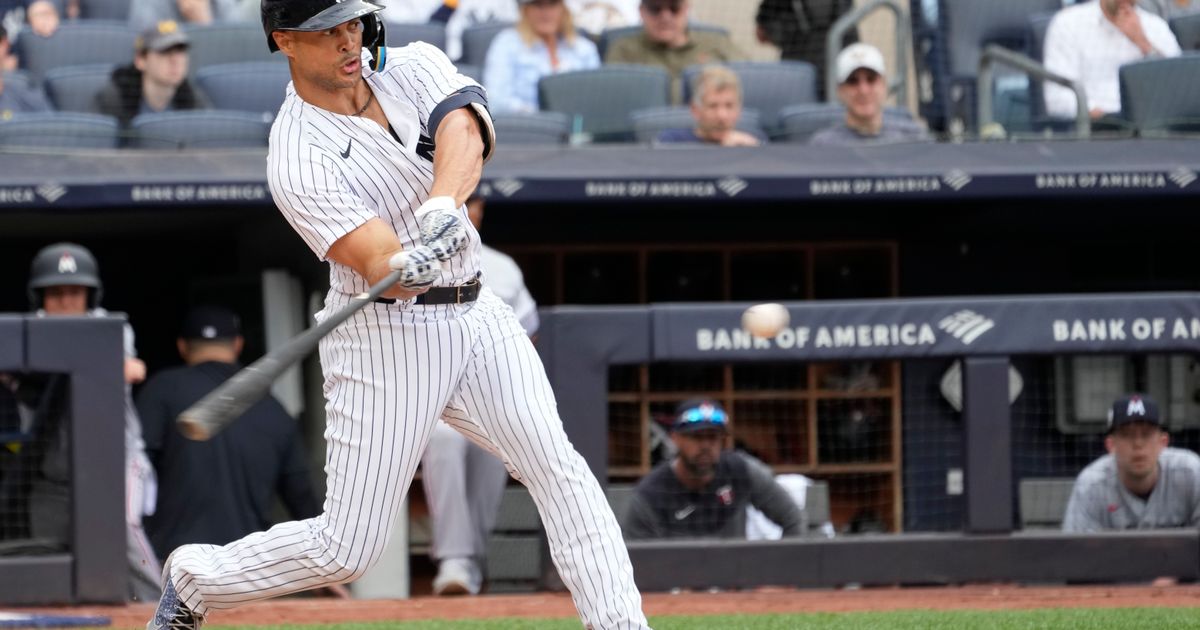 New York Yankees' Giancarlo Stanton Out for Six Weeks with Strained Hamstring Injury