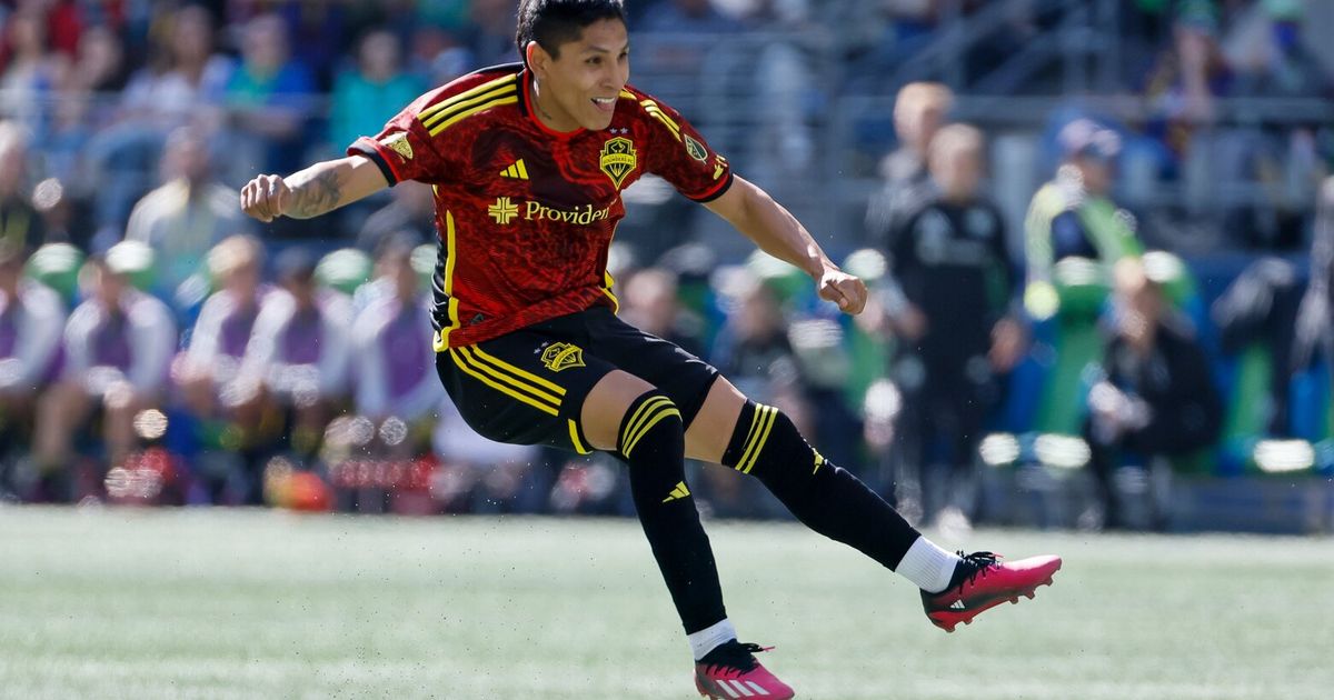 Raul Ruidiaz Injury Status Unknown Ahead of Seattle Sounders' Saturday Match