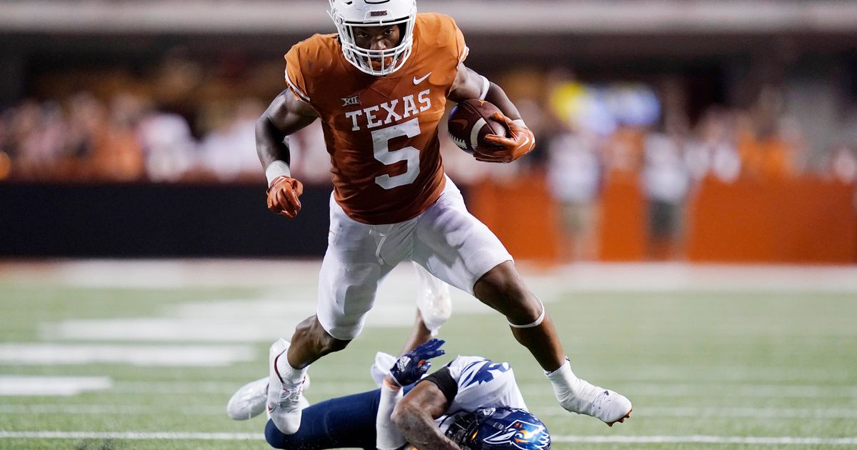 Robinson to Enter NFL Draft as Former Texas Running Back Looking to Prove Value