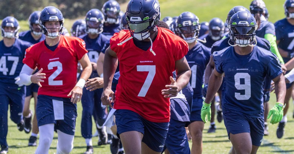 Geno Smith Establishes Leadership Role as Seattle Seahawks Starting Quarterback in Second Season