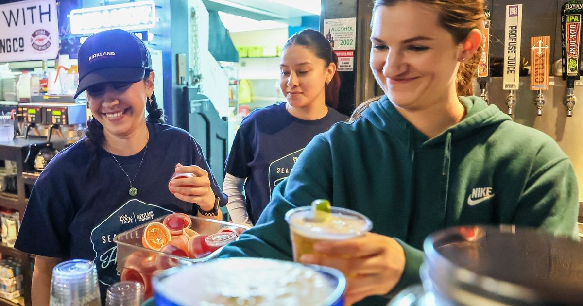 Kraken Fans Supporting Seattle Businesses During Playoffs