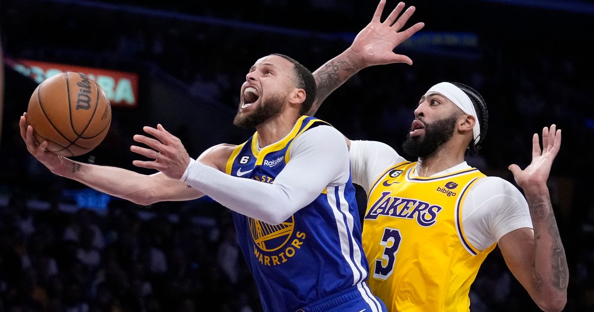 Los Angeles Lakers Defeat Golden State Warriors 104-101, Take 3-1 Lead in Playoff Series
