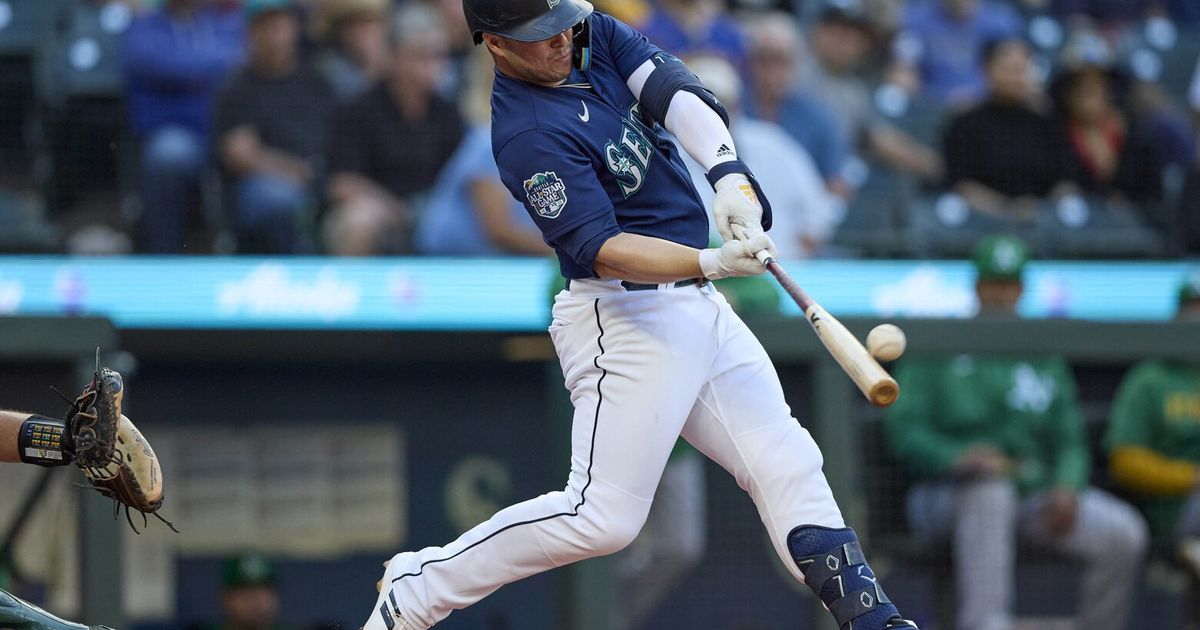 Mariners Complete 4-Game Sweep of Athletics Behind Logan Gilbert's 'Walter' Performance