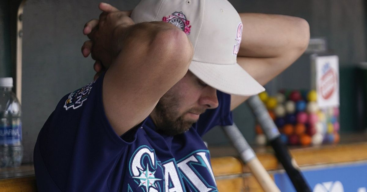 Mariners Lose 5-3 to Tigers After Blowing Late Lead in Series Finale