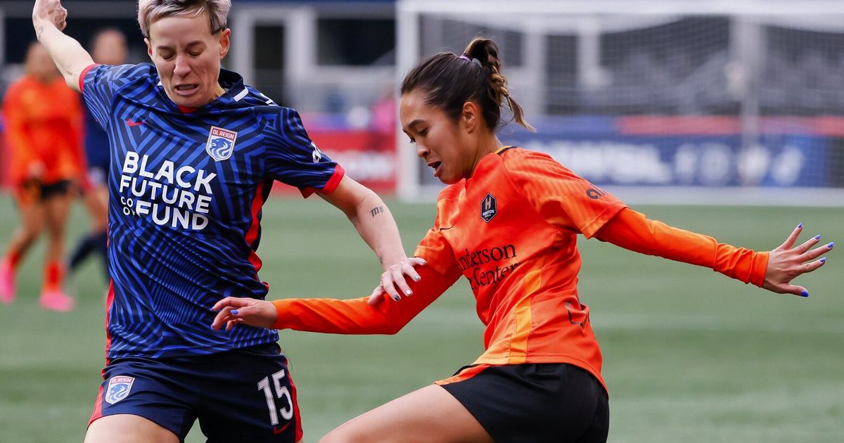 OL Reign and Houston Dash Face Off in Photo Gallery