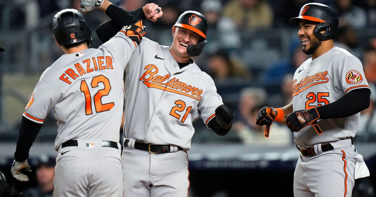 Orioles Overcome 8-Run 7th Inning to End Yankees' 5-Game Winning Streak, Win 9-6