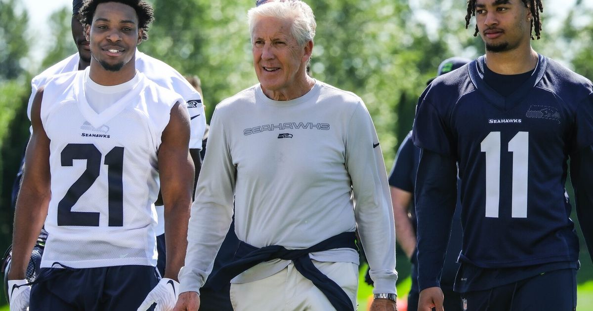 Seahawks Receive Positive Reviews for 10-Player Draft Class at Start of Minicamp