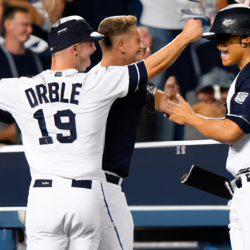 Yankees Overcome 6-Run Deficit to Defeat Rays 9-8 After Judge Homers Twice