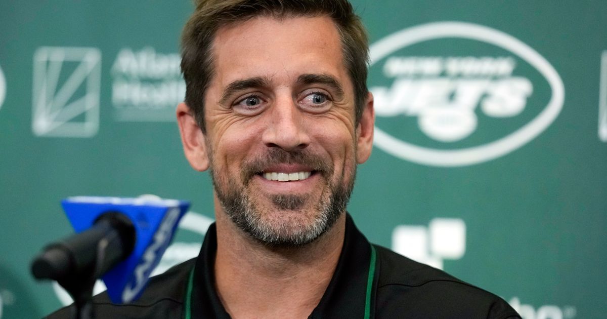 Aaron Rodgers to Give Keynote Address at Psychedelics Conference