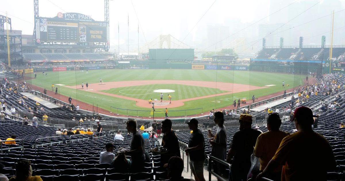 Air Quality from Wildfires Causes 45-Minute Delay in Pirates-Padres Game