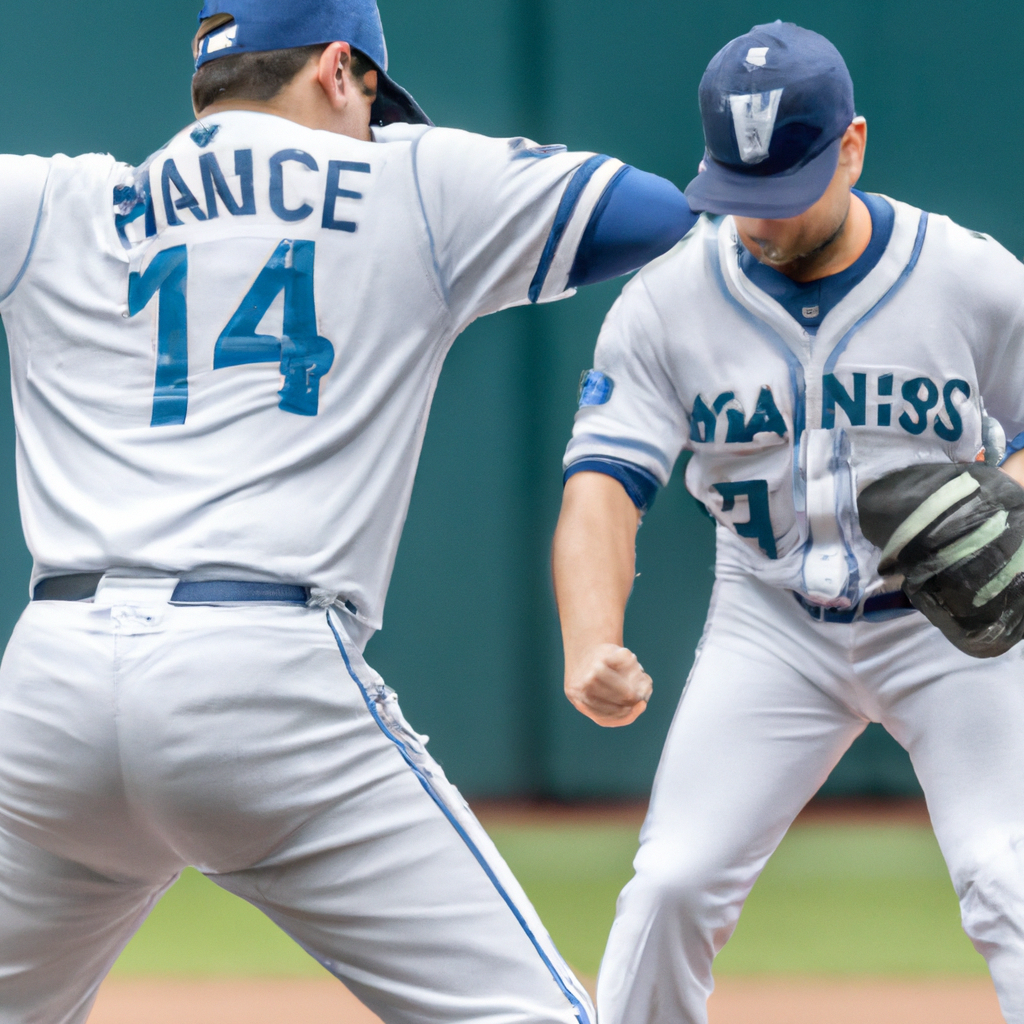 Andres Munoz and Dylan Moore Reinstated to Seattle Mariners Roster After Injured List Stint