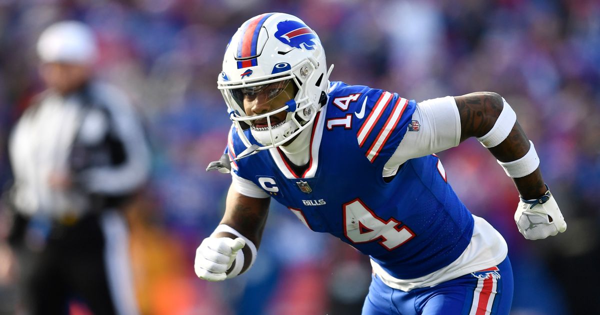 Bills' Diggs Returns for Mandatory Practice After Missing Opening Session