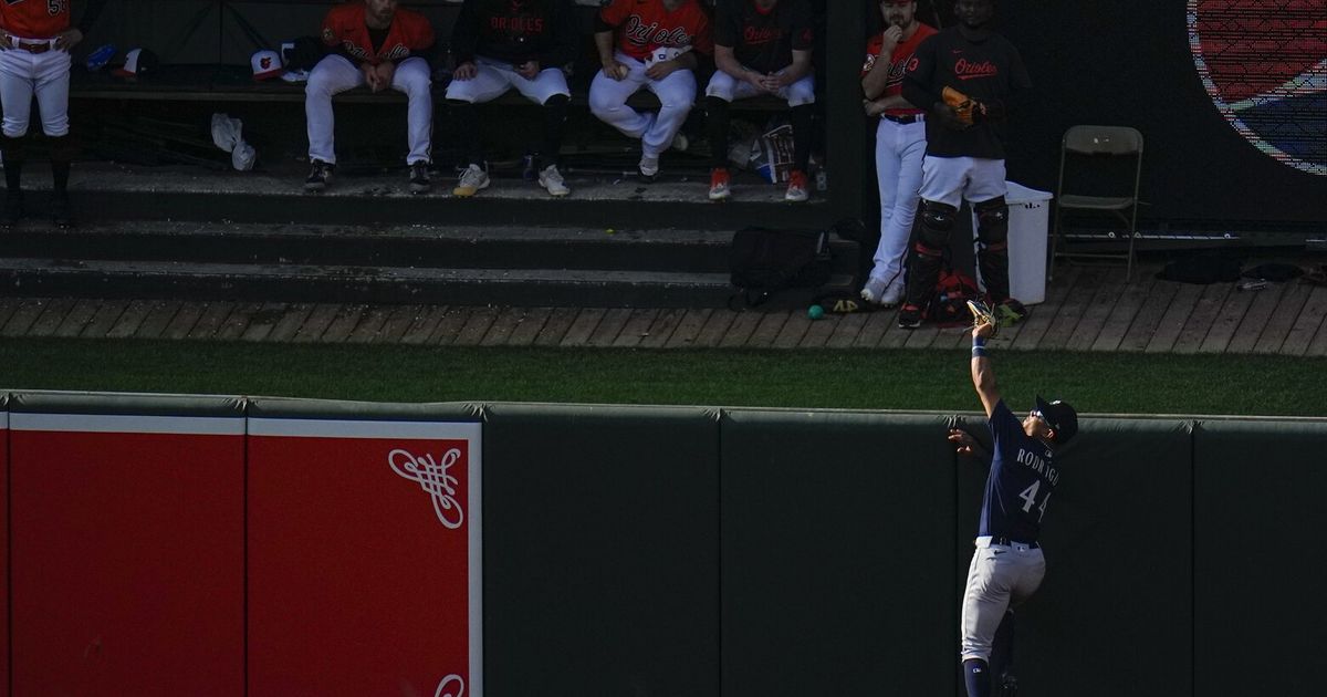 Julio Rodriguez Fulfills Bucket List Item and Gives Young Fan Same Opportunity