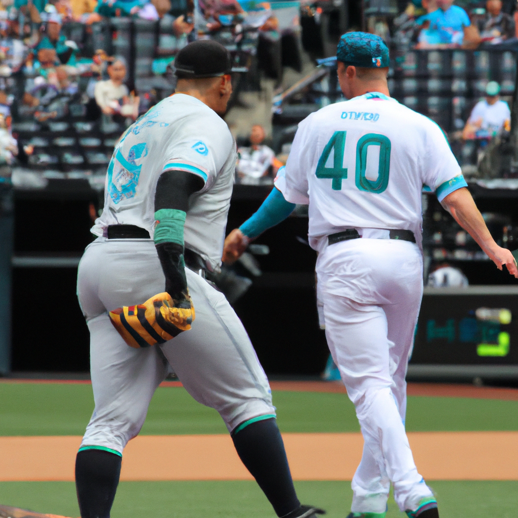 Mariners and Marlins Face Off in Photo Gallery