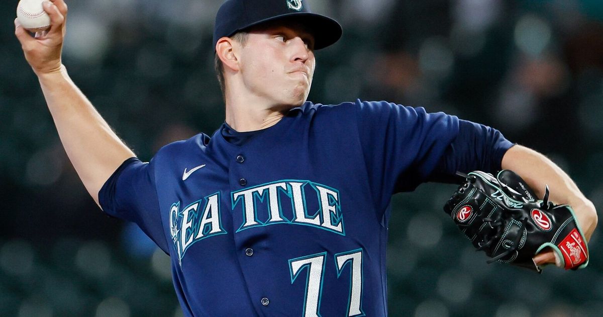 Mariners Assign Reliever Chris Flexen to Free Agent Pool