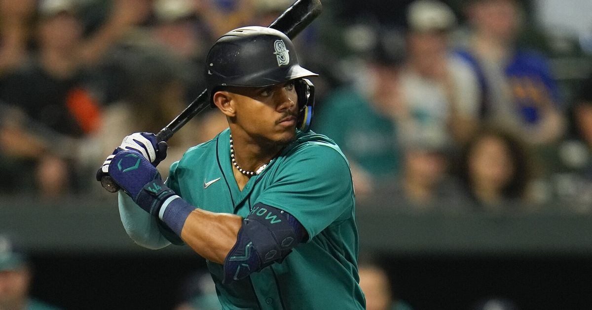 Mariners Defeat Orioles Behind Gilbert's Gem and Hot Bats