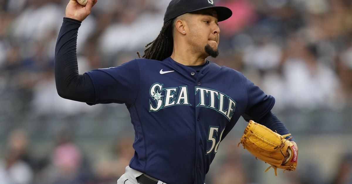 Mariners Struggle in Nine-Inning Loss to Yankees