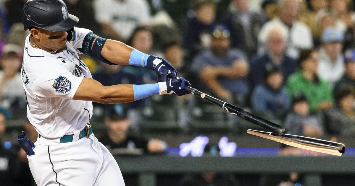 Mariners Utilize Easier Strategy for Key Runs in Win Over White Sox