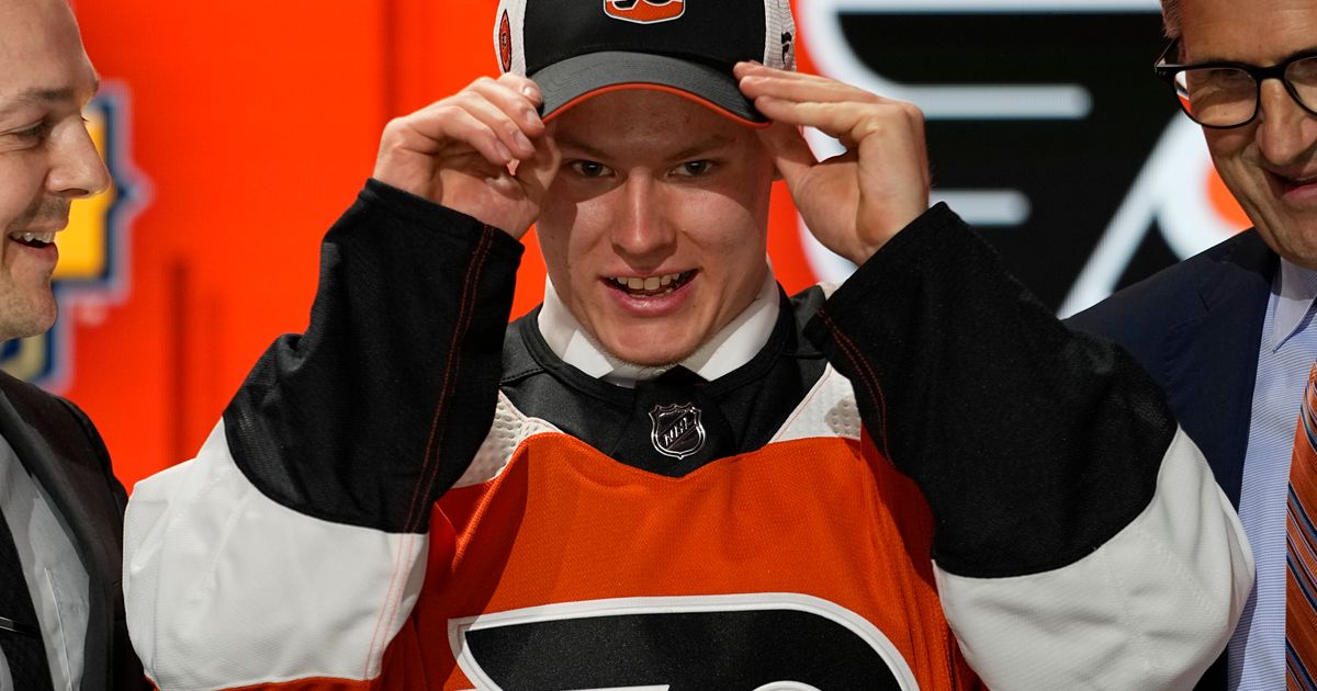 Philadelphia Flyers Showing Patience with Prospect Matvei Michkov of Russia