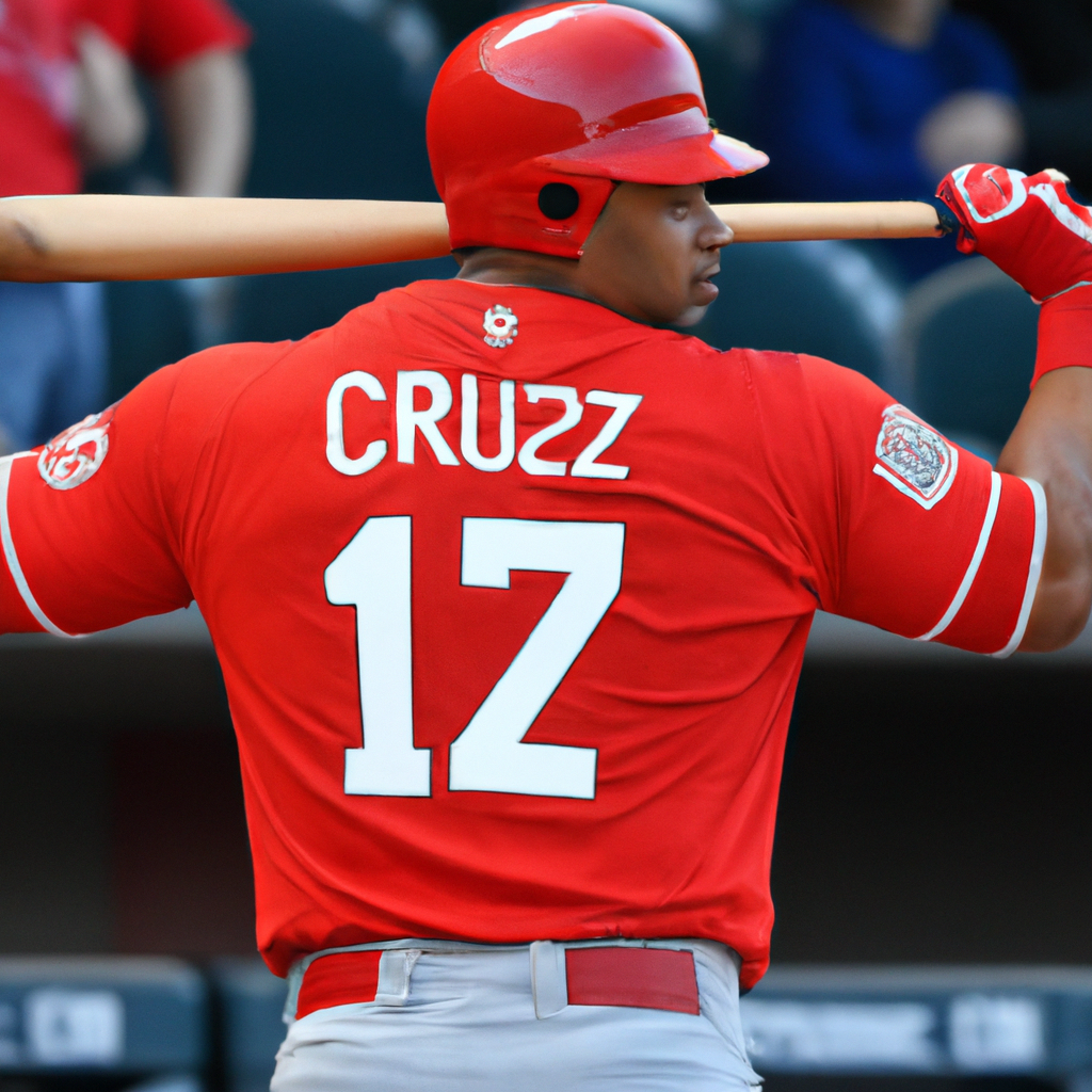 Reds' De La Cruz Records First Cycle Since 1989