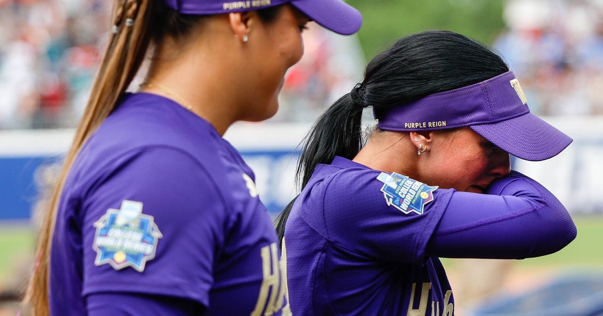 Stanford Defeats Washington to End Huskies' Women's College World Series Run