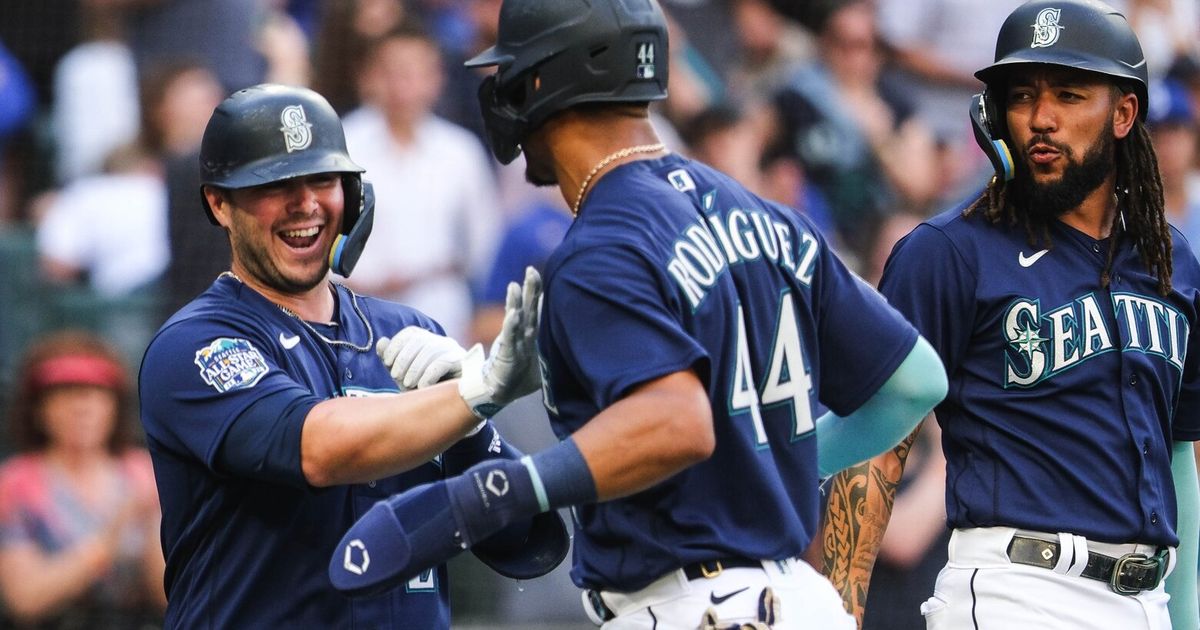 Ty France Records 3 Hits, Drives in 4 Runs as Mariners Defeat Marlins 8-1