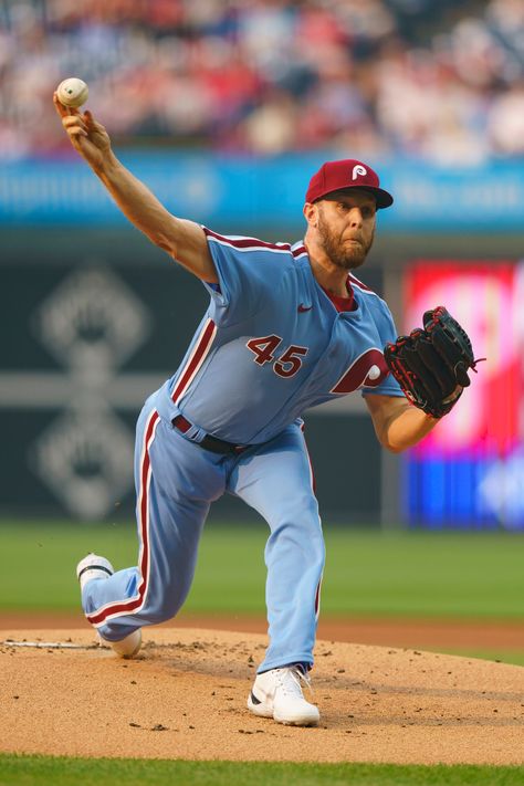 Wheeler Throws 7 Innings of No-Hit Ball for Phillies Against Tigers